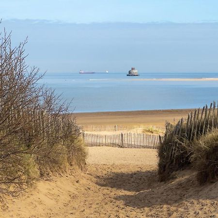 Den Of Joy Humberston Fitties Sleeps 6,Hot Tub,Log Burner Villa Cleethorpes Buitenkant foto